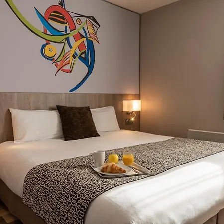 The Originals City, La Terrasse, Nord 호텔 3*