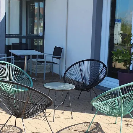 The Originals City, La Terrasse, Nord