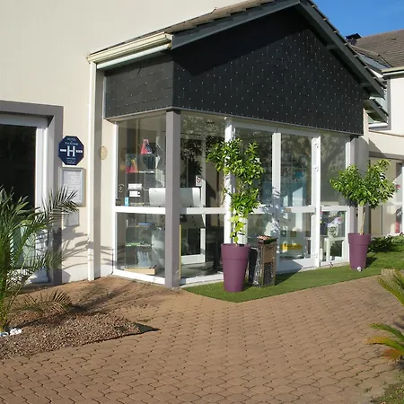 The Originals City, La Terrasse, Nord