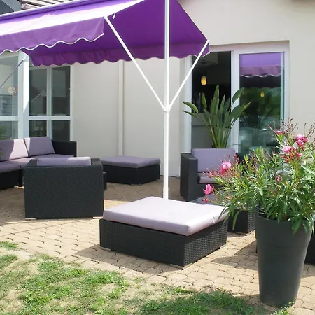 酒店 The Originals City, La Terrasse, Nord 3*