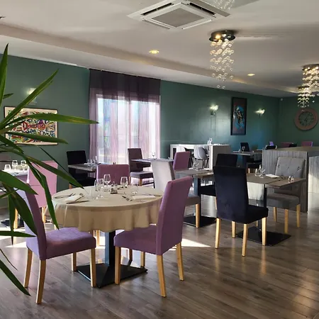 Hotel The Originals City, La Terrasse, Nord 3*
