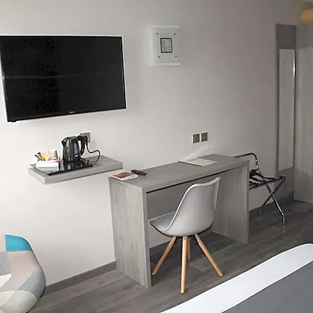 The Originals City, La Terrasse, Nord מלון 3*