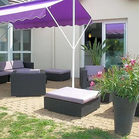 מלון The Originals City, La Terrasse, Nord 3*