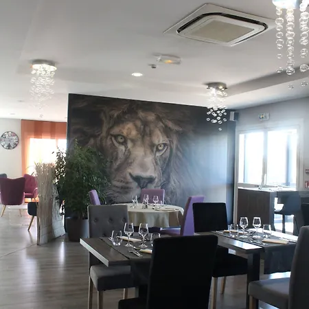Hotel The Originals City, La Terrasse, Nord