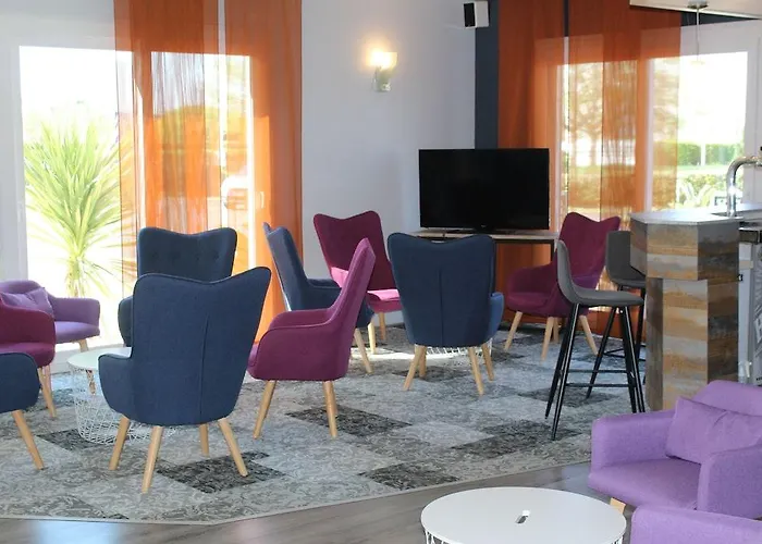 The Originals City, La Terrasse, Nord 3* 图尔