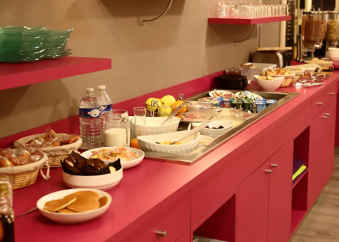 The Originals City, La Terrasse, Nord 3* Tours