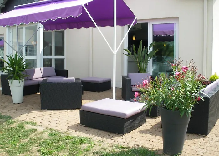 מלון The Originals City, La Terrasse, Nord 3*