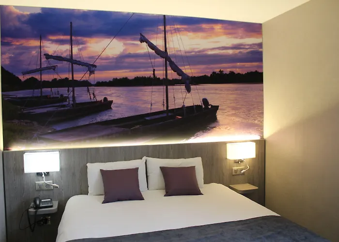 The Originals City, La Terrasse, Nord