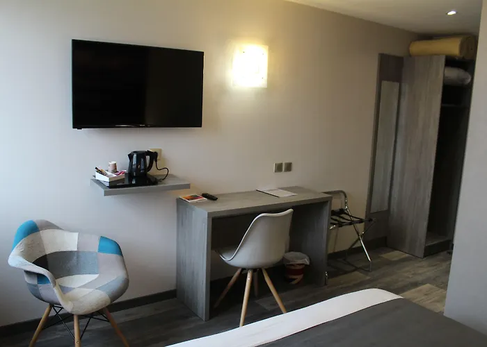 Hotel The Originals City, La Terrasse, Nord 3*