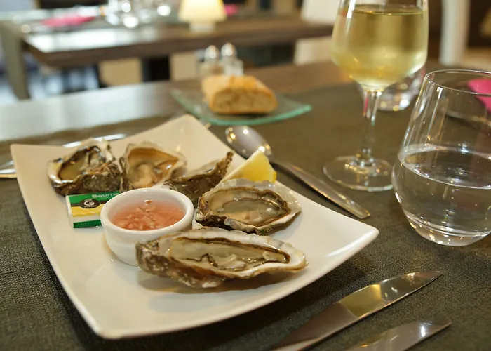 The Originals City, La Terrasse, Nord 酒店