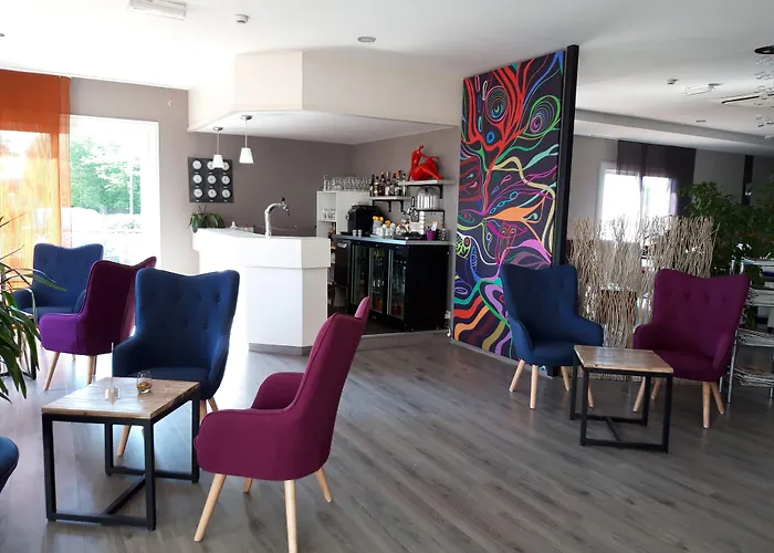 Hotel The Originals City, La Terrasse, Nord Tours