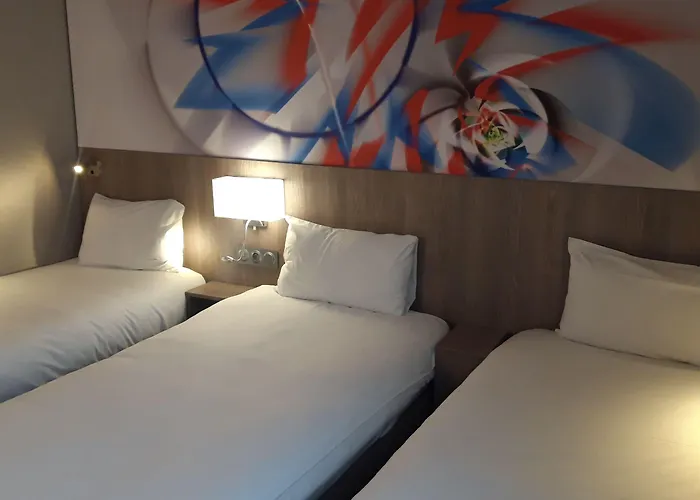 The Originals City, La Terrasse, Nord מלון 3*