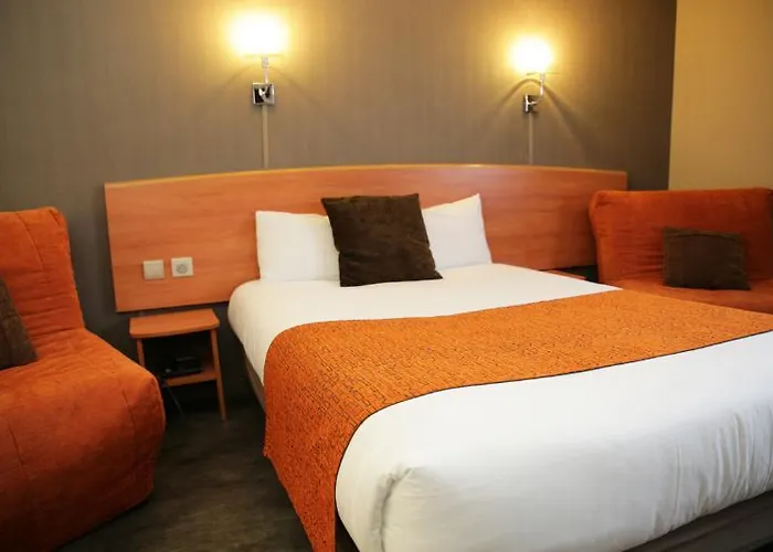 The Originals City, La Terrasse, Nord מלון 3*