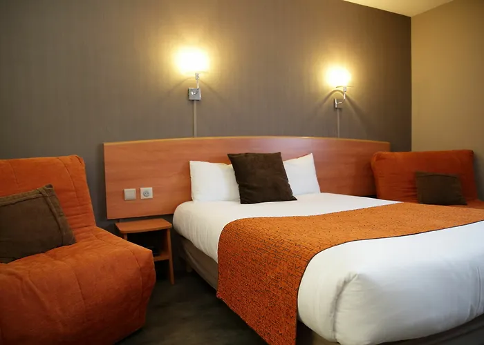 Hotel The Originals City, La Terrasse, Nord